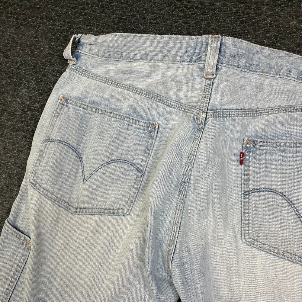 Vintage Levi's Carpenter Denim Shorts Men's Light Wash Pockets Workwear - W36 - Picture 5 of 16